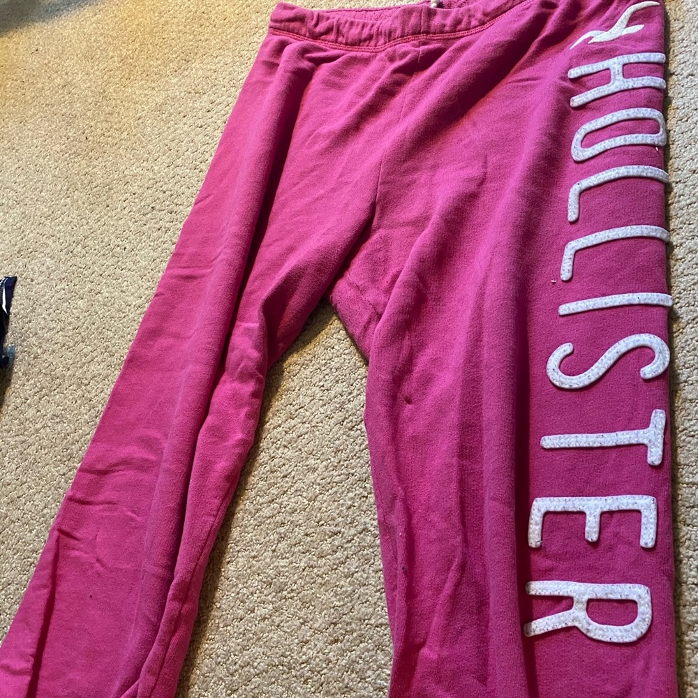 Hollister sweats